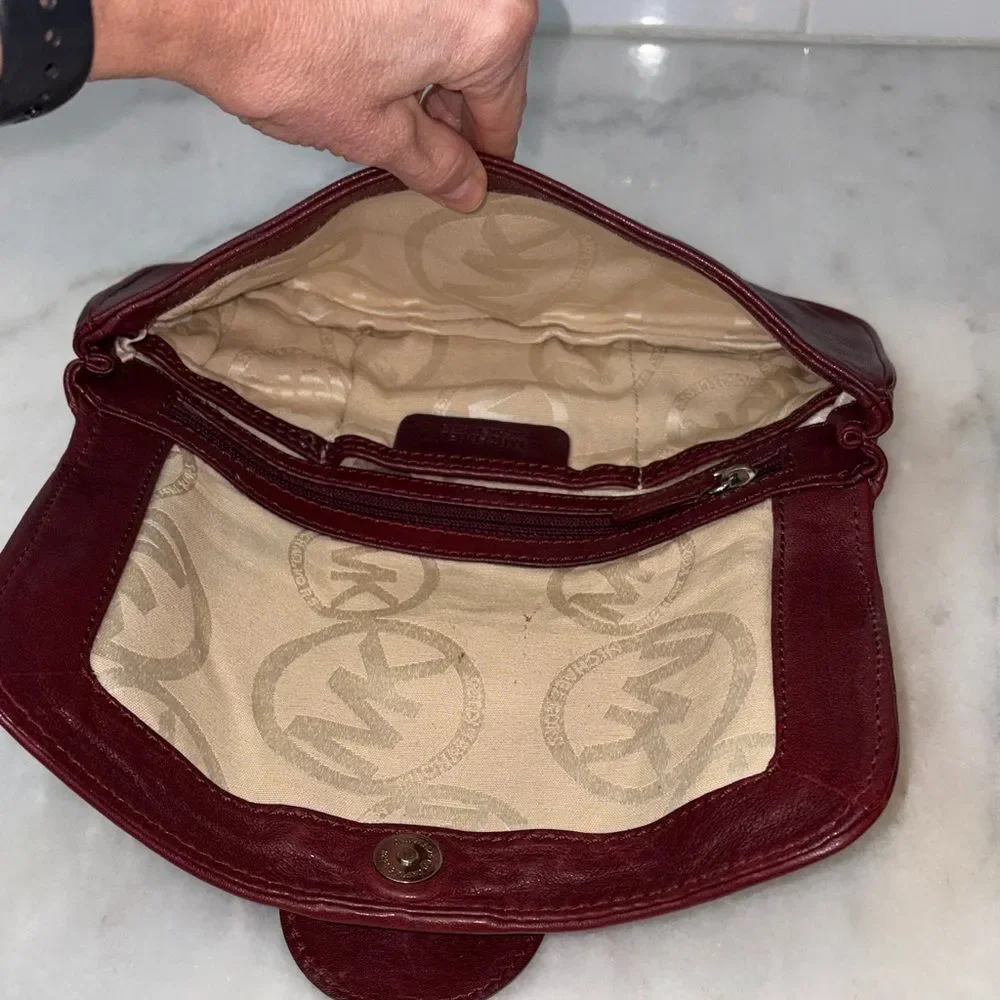 Michael Kors Clutch Bag Purse Leather Vintage Y2K Maroon Cranberry Buckle Bag